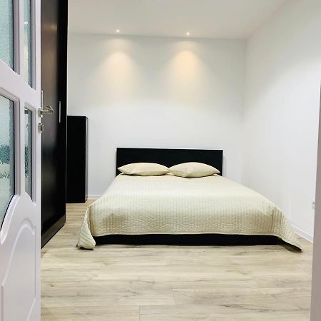 Apartment City Center Piteszti Zewnętrze zdjęcie
