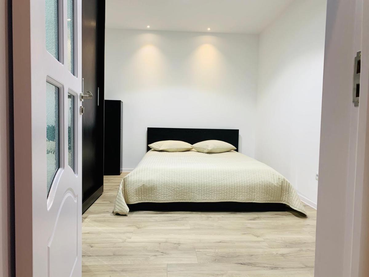 Apartment City Center Piteszti Zewnętrze zdjęcie